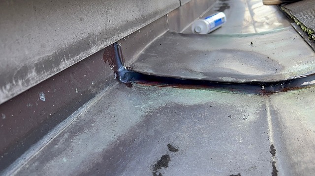 シーリング打ち